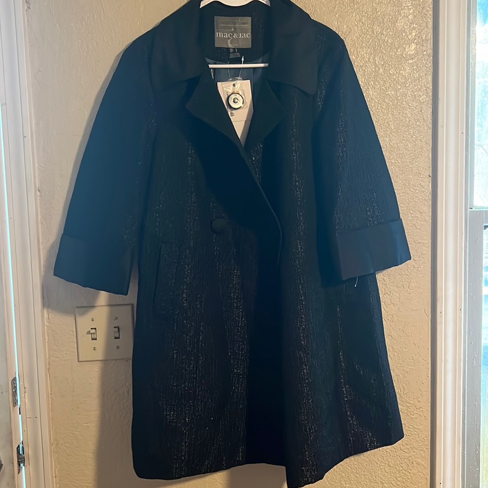 Women’s Mac& Jac Black Shimmering Coat. NWT’s!